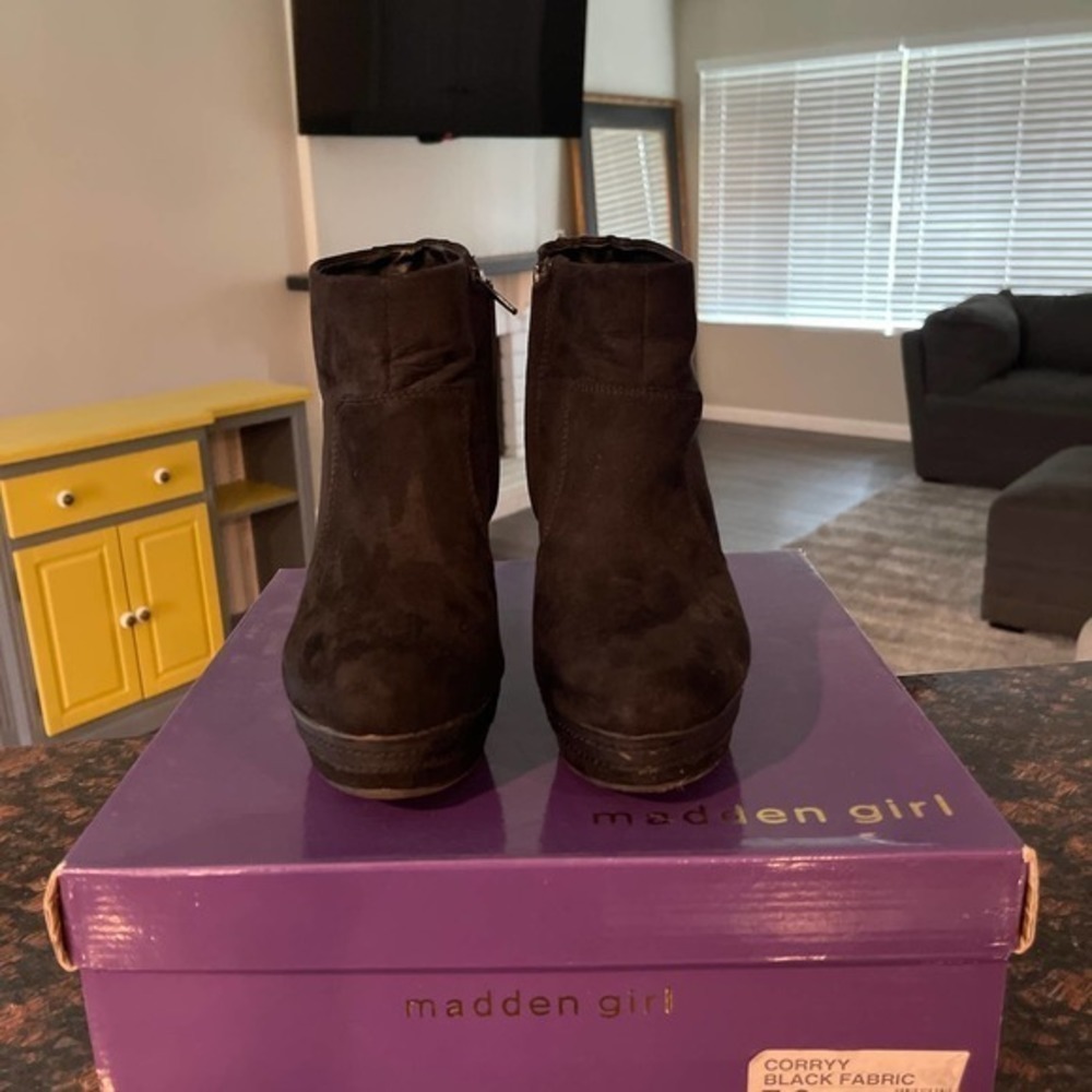 Madden Girl CORRYY BLACK PLATFORM BOOTIE - Picture 3 of 7